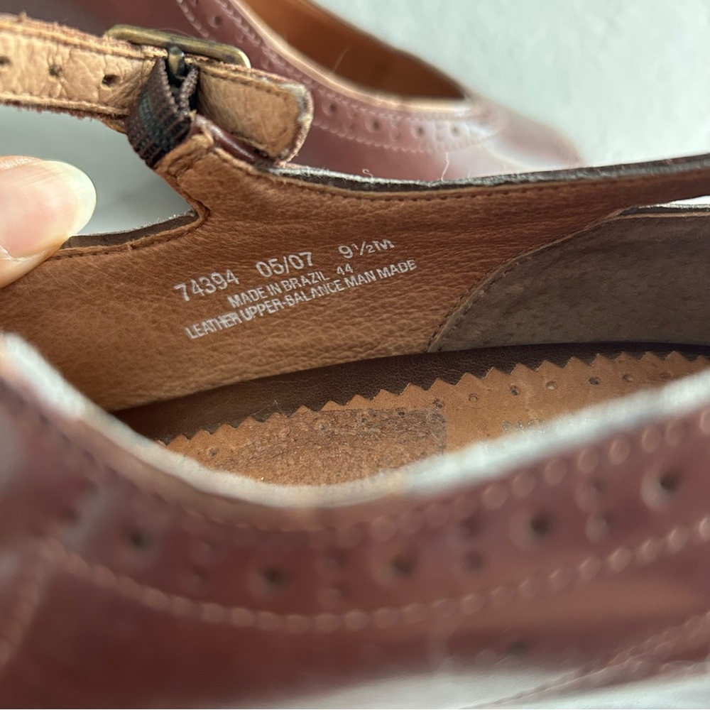 Clark’s Artisan victorian academia brown leather peep toe pumps - Picture 4 of 10